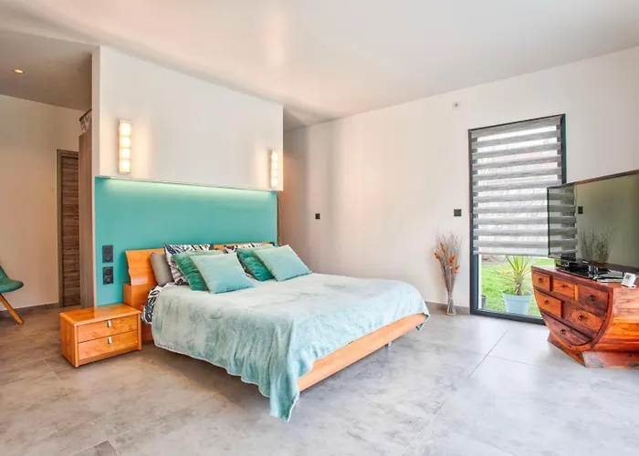 Howard — Jacuzzi, Tranquility & Parking 招待所 Ranville