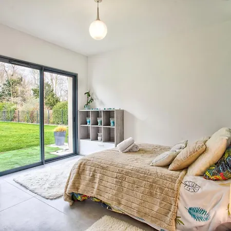 Pensjonat Howard — Jacuzzi, Tranquility & Parking Ranville