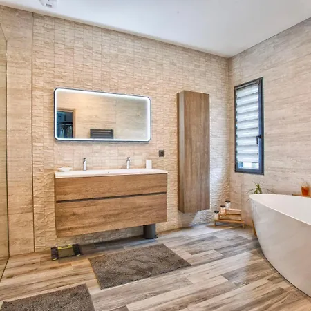 بيت ضيافة Howard — Jacuzzi, Tranquility & Parking 4*